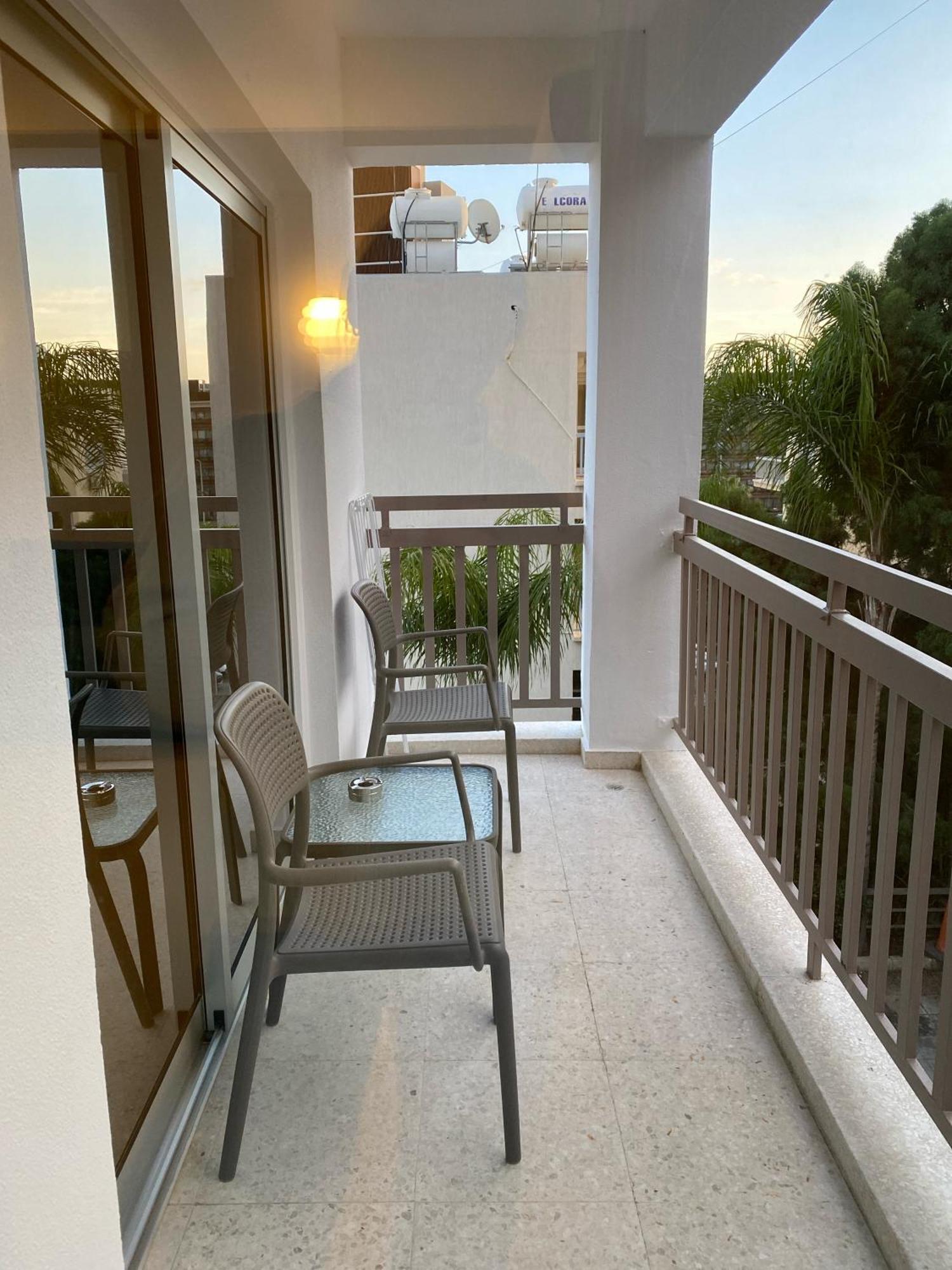 T&L Apartments Agiaos Tychonas Limassol Exterior photo