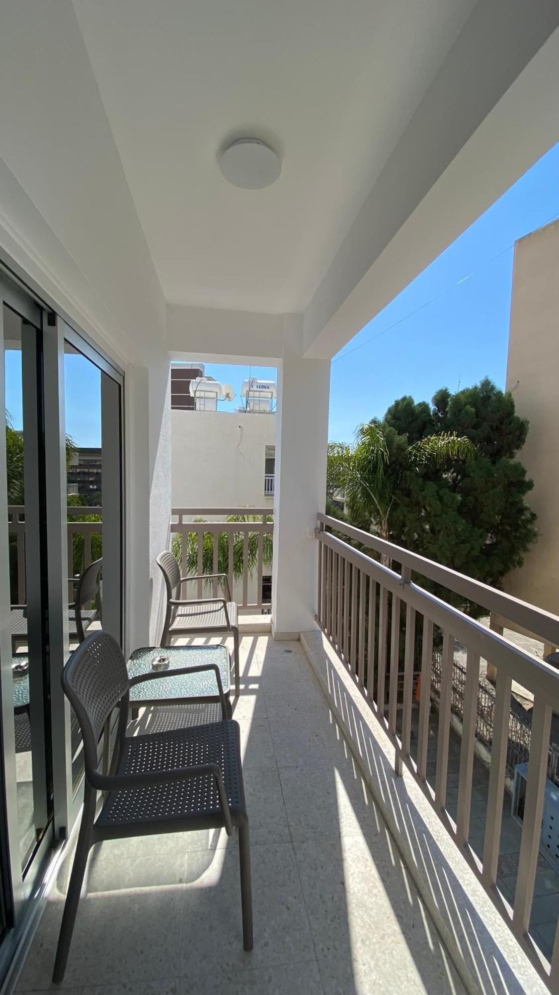 T&L Apartments Agiaos Tychonas Limassol Exterior photo
