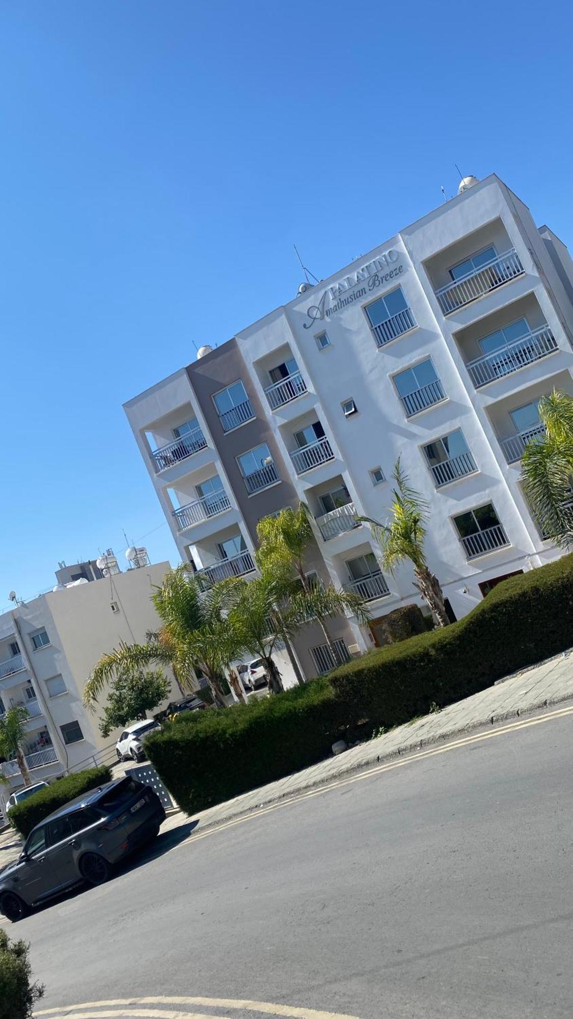 T&L Apartments Agiaos Tychonas Limassol Exterior photo